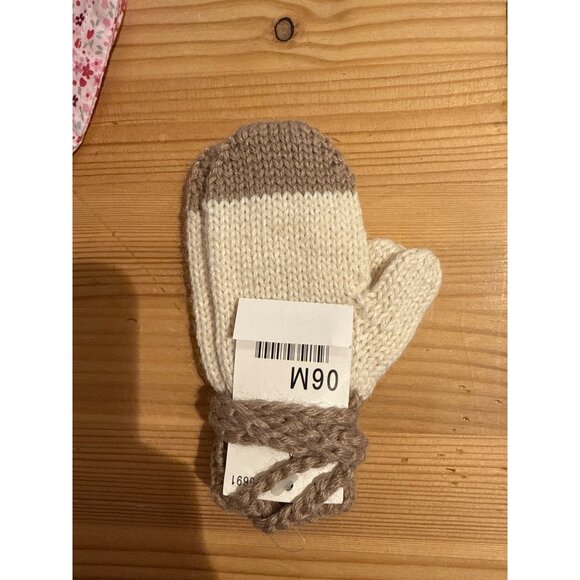 Jacadi hat and mittens bundle Size 6 months NEW JW - Picture 3 of 5